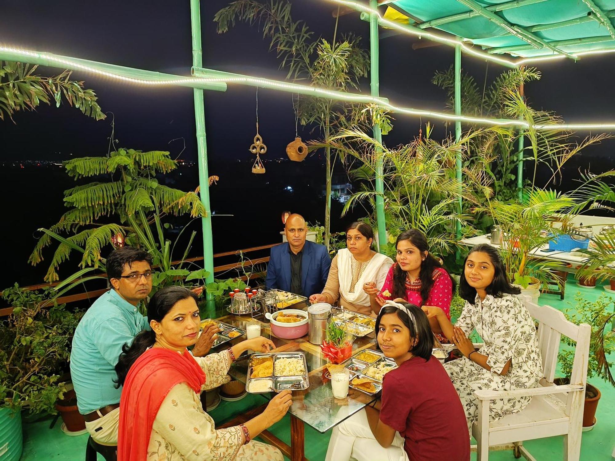 Choudhary White House Udaipur Appartement Buitenkant foto